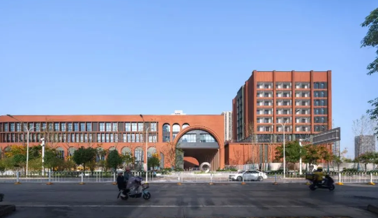 武漢貝賽思國際學校招生學費是多少？